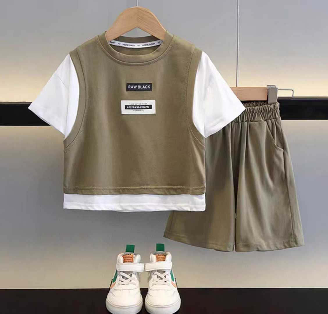 Boys' fashion set, short-sleeve top and shorts--RAW