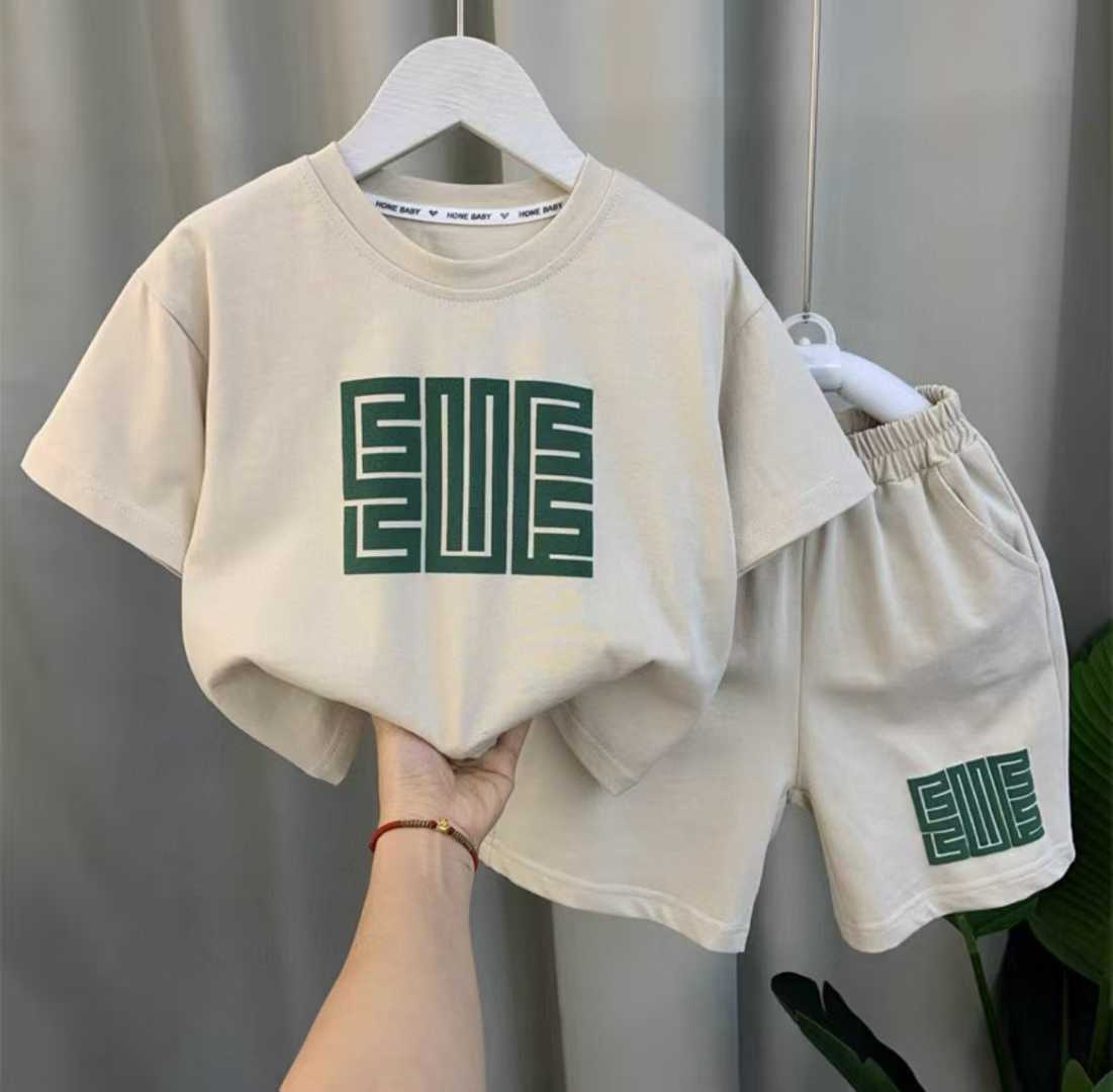 Boys' fashion set, short-sleeve top and shorts--Maze Map